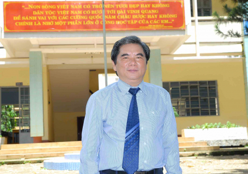 lanh dao.jpg