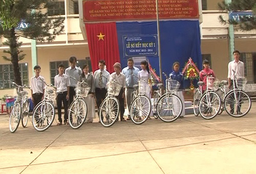 8 chiec xe dap.jpg